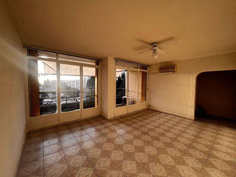 Appartement T3 à vendre – 63 m² – Balcon Ouest – SIGNORE 1 – Façade rénovée