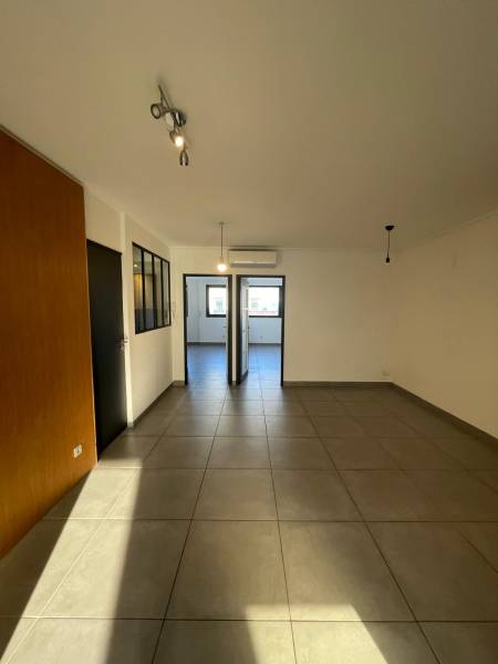 A LOUER, MARIGNANE RARE T3  DE 101.65 M 2 SPACIEUX  EN BON ETAT ET LUMINEUX