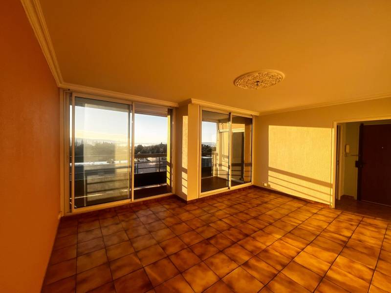 Marignane Appartement - 73 m² - 3 pièces - Façade neuve