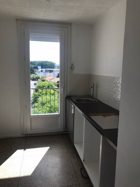 T4 A LOUER RESIDENCE PARC MEDITERRANE MARIGNANE  