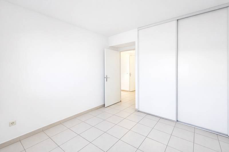 APPARTEMENT DE TYPE 5  - ISTRES - DUPLEX