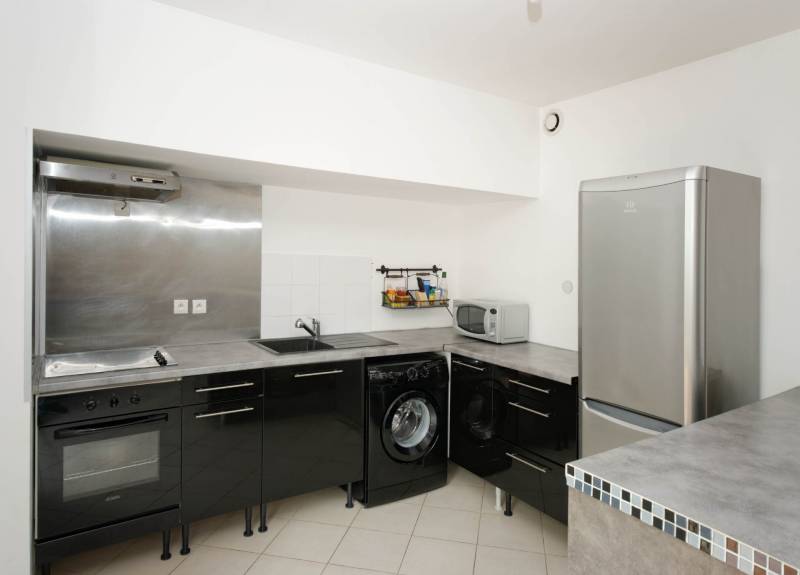 VENTE D' IMMEUBLE POUR RENDEMENT PARFAIT ETAT MARIGNANE  