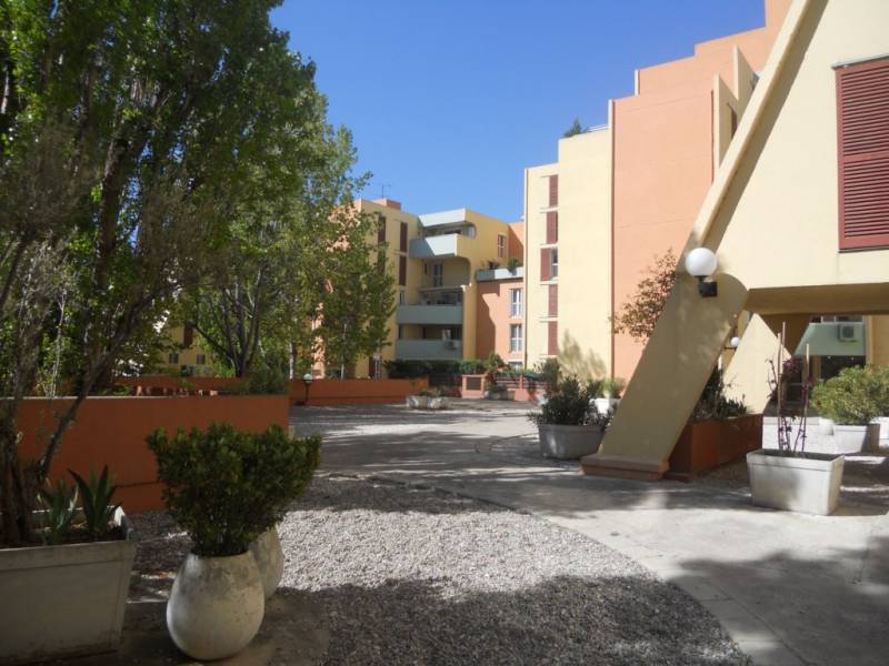 APPARTEMENT T3 VEC TERRASSE FERMEE ET GARAGE DANS RESIDENCE FERMEE DE STANDING MARIGNANE  