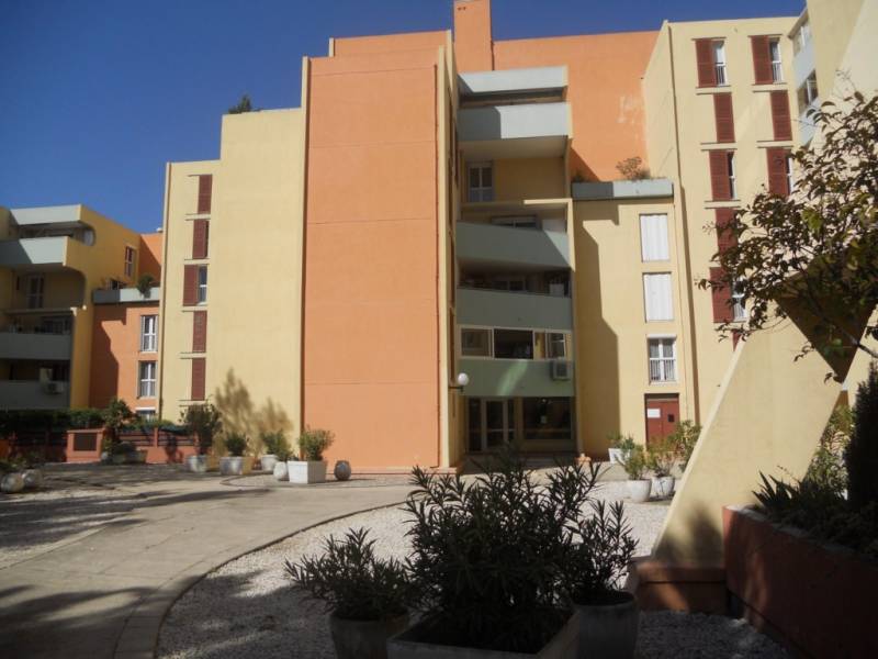 SPECIAL INVESTISSEUR T2 DANS RESIDENCE FERMEE MARIGNANE  