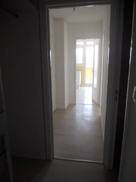 A LOUER T2 DANS LA RESIDENCE FERMEE LA SIGNORE 4 MARIGNANE  