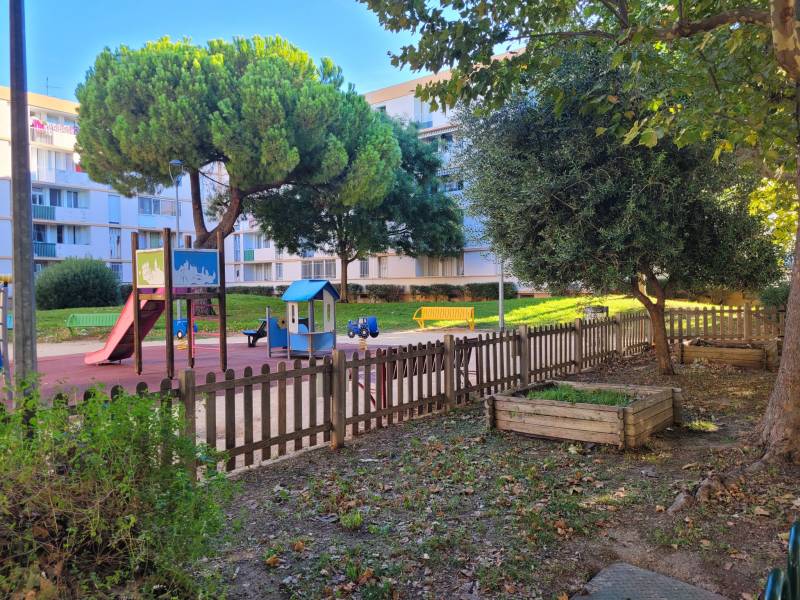 APPARTEMENT T4 PROCHE CENTRE MARIGNANE LA GALAGOVIERE 
