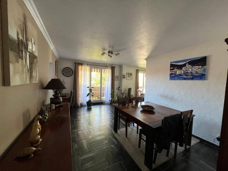 Appartement T5 103m² avec balcon Résidence La Cadière