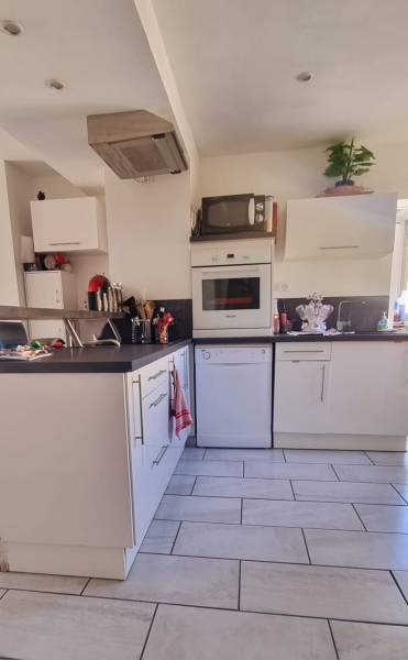 MARTIGUES - APPARTEMENT 2 Chambres- 69.90 m² - Rénové - FERRIERES