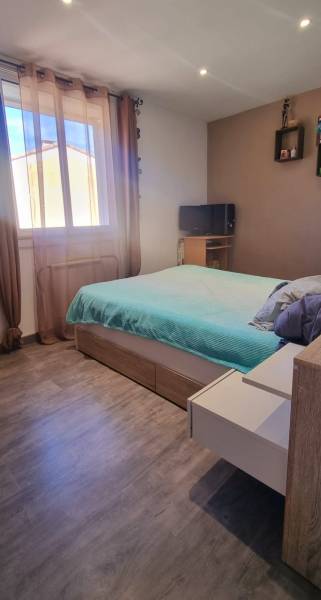 MARTIGUES - APPARTEMENT 2 Chambres- 69.90 m² - Rénové - FERRIERES