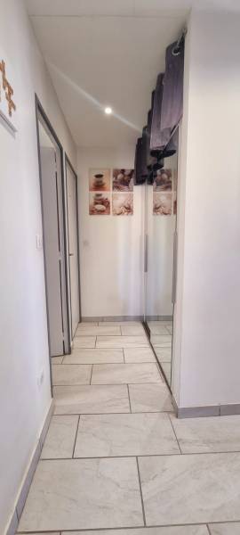MARTIGUES - APPARTEMENT 2 Chambres- 69.90 m² - Rénové - FERRIERES