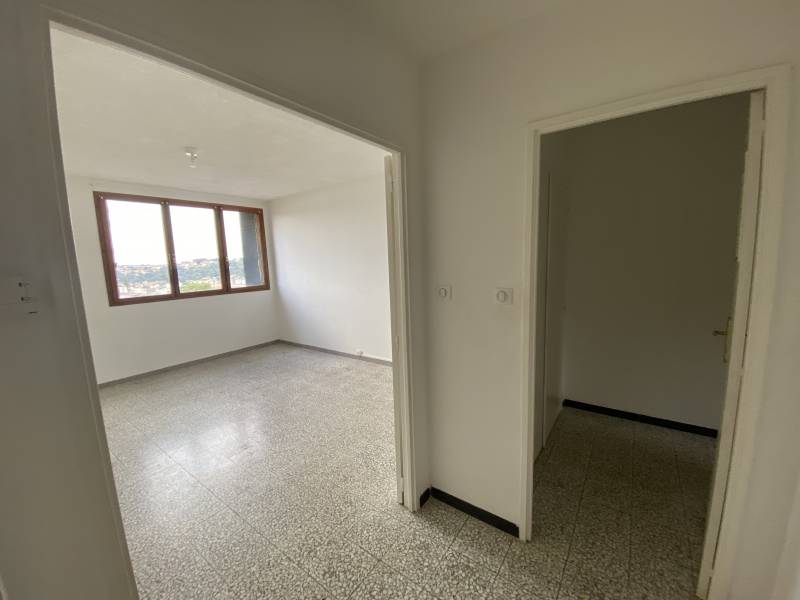 Appartement type 2 Les Pennes Mirabeau Cadeneaux 