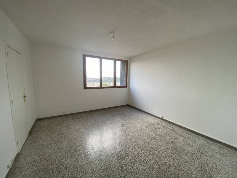 Appartement type 2 Les Pennes Mirabeau Cadeneaux 