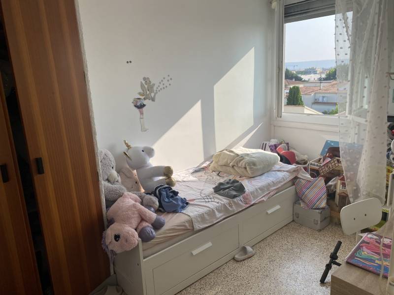 A VENDRE APPARTEMENT T3 EN 3EME ETAGE AVEC BALCON ET PARKING PRIVATIF