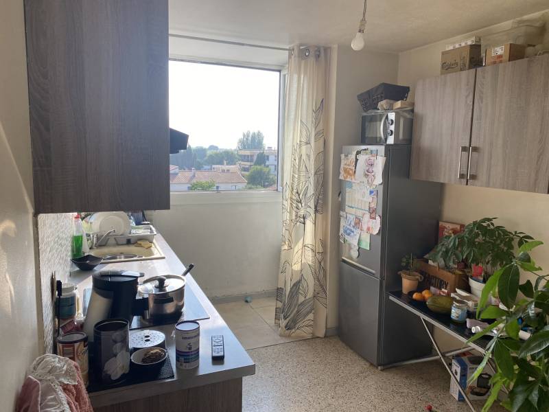 A VENDRE APPARTEMENT T3 EN 3EME ETAGE AVEC BALCON ET PARKING PRIVATIF