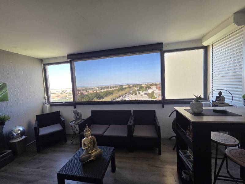 A VENDRE EN EXCLUSIVITE APPARTEMENT T3 DE PLUS DE 65 M² AVEC TERRASSE DANS RESIDENCE FERMEE DE STANDING