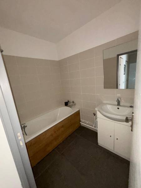 Appartement - 74,21 m² - 4 pièces