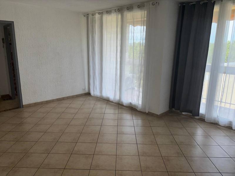 Appartement - 74,21 m² - 4 pièces