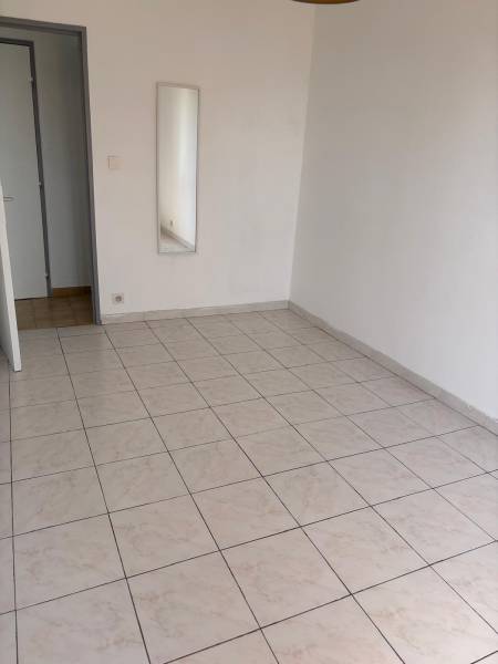Appartement - 74,21 m² - 4 pièces