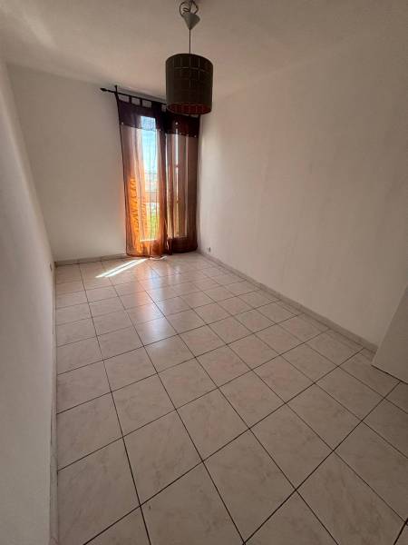Appartement - 74,21 m² - 4 pièces