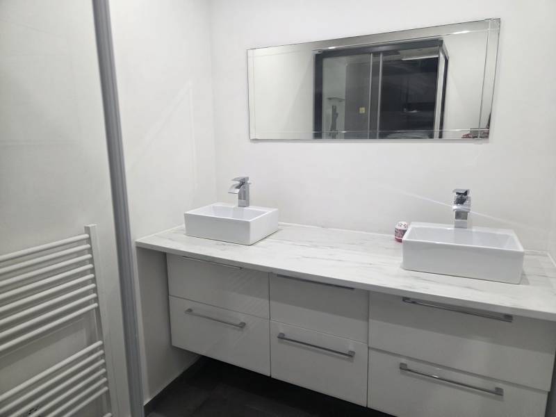 À VENDRE MARIGNANE – Superbe T3 entièrement rénové à proximité du centre-ville