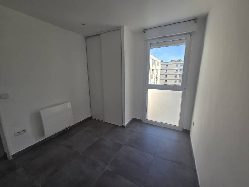 À VENDRE MARIGNANE – Superbe T3 entièrement rénové à proximité du centre-ville