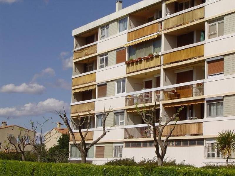 A LOUER APPARTEMENT 3 CHAMBRES DANS RÉSIDENCE FERMÉE LA SIGNORE MARIGNANE  