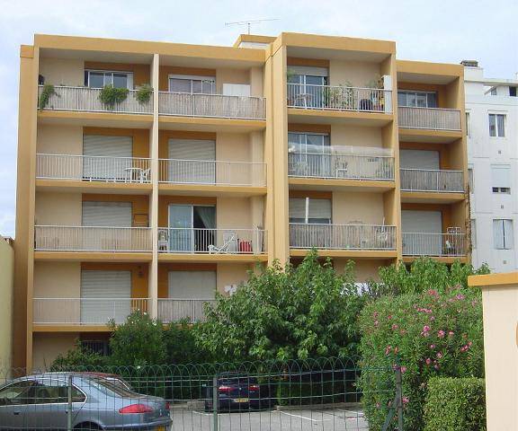 VENTE APPARTEMENT T1 avec ascenseur à MARTIGUES QUARTIER JONQUIERE