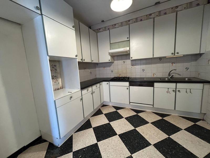 SECTEUR PRISEE PROCHE COLLINE, VILLA  T6 135 m² HABITABLE