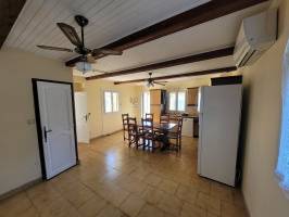 VILLA DE PLAIN PIED EN PARFAIT ETAT MARIGNANE PLAGE DU JAI AVEC COMBLES AMENAGEABLES