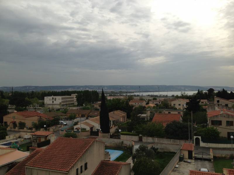 A LOUER T2 DANS LA RESIDENCE FERMEE LA SIGNORE 4 MARIGNANE  