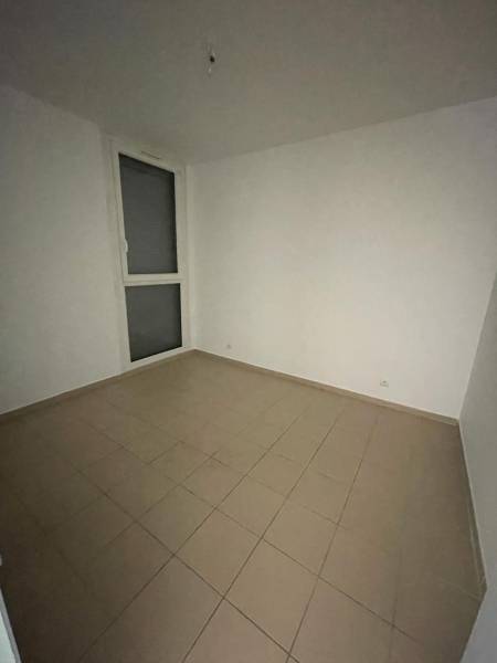 A LOUER MARIGNANE, T3 RESIDENCE RENE FONCK