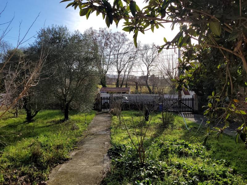 VILLA SUR GRAND TERRAIN POSSIBILITE D'AGRANDISSEMENT MARIGNANE  