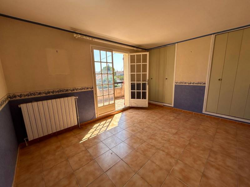 SECTEUR PRISEE PROCHE COLLINE, VILLA  T6 135 m² HABITABLE