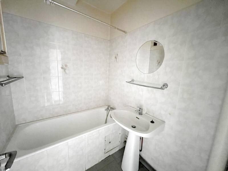 Appartement de Type 3 en 3éme étage dans résidence Fermée