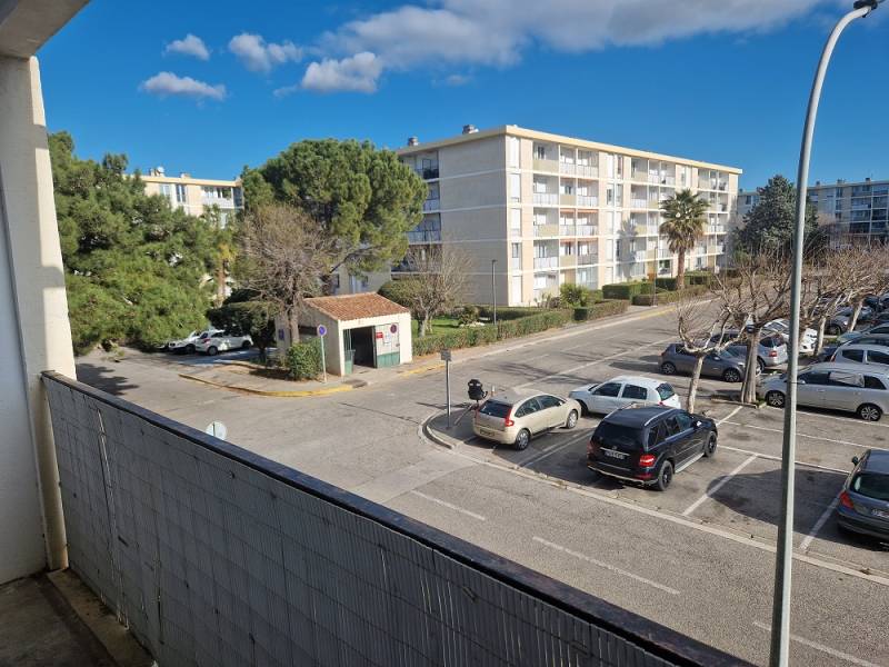 A LOUER T2 EN 1ER ETAGE PARC MEDITERRANNEE