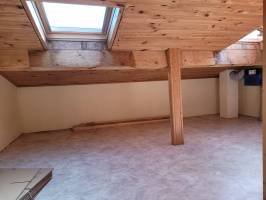 VILLA DE PLAIN PIED EN PARFAIT ETAT MARIGNANE PLAGE DU JAI AVEC COMBLES AMENAGEABLES