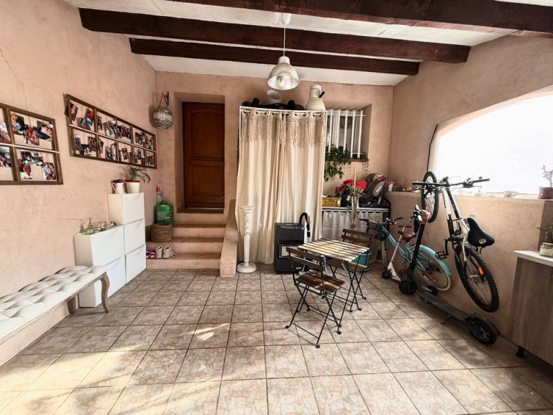 Investisseur : T3 d'environ 55m2 avec Véranda – Rentabilité 5,43 % – Locataire en place – Le Rove