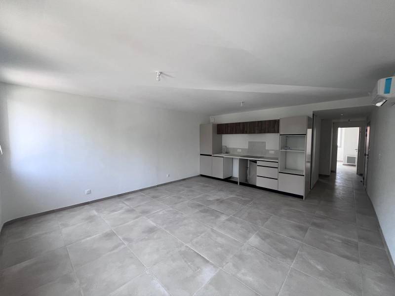 3 pièces 69.48 m² MARIGNANE APPARTEMENT DE TYPE 3 AVEC GARAGE ET PK PRIVATIF