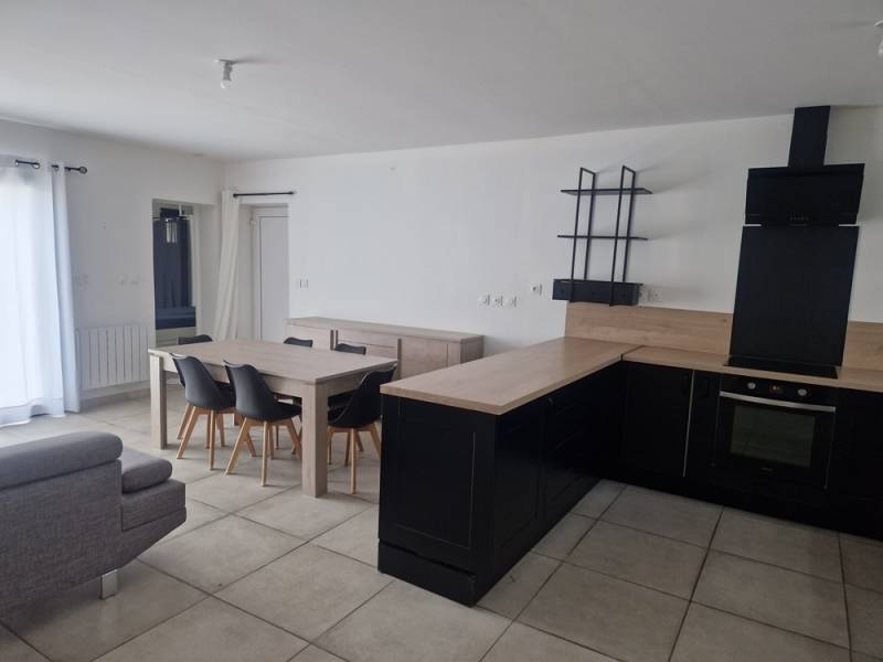 NOUVEAU A LOUER VILLA T4 SUR 2 NIVEAUX AVEC GARAGE