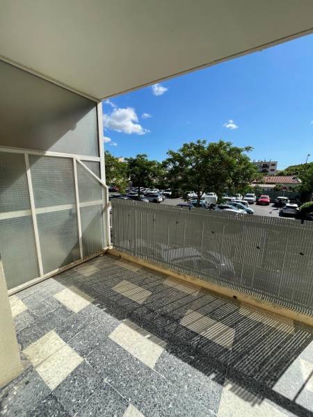 APPARTEMENT T2 LUMINEUX SITUE DANS LE CENTRE VILLE AU CALME RESIDENCE LE REGENCE
