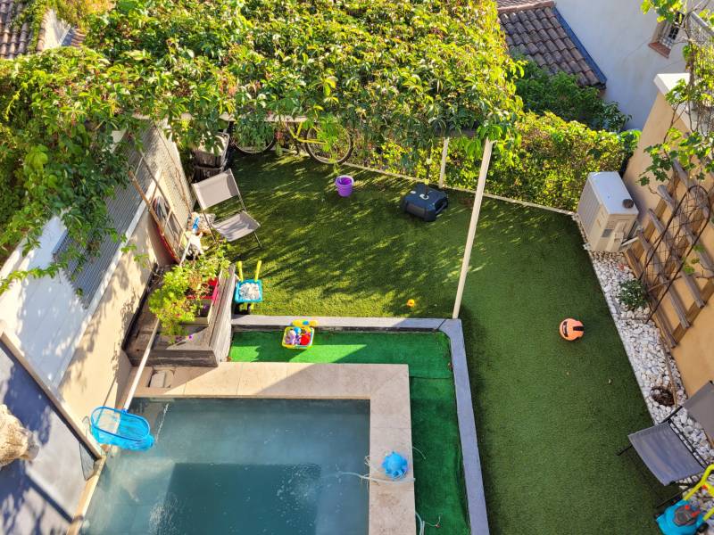 PAVILLON MITOYEN T4 LANCON DE PROVENCE  VUE IMPRENABLE