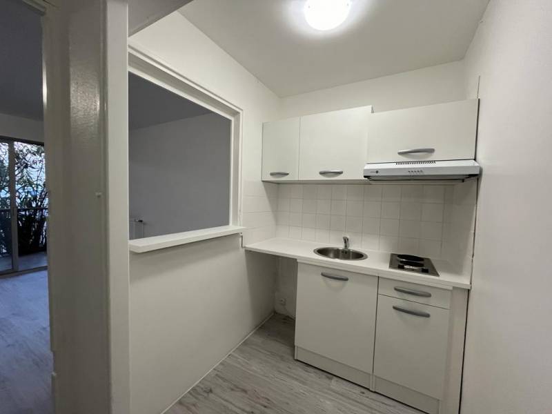 VENTE APPARTEMENT T1 avec ascenseur à MARTIGUES QUARTIER JONQUIERE